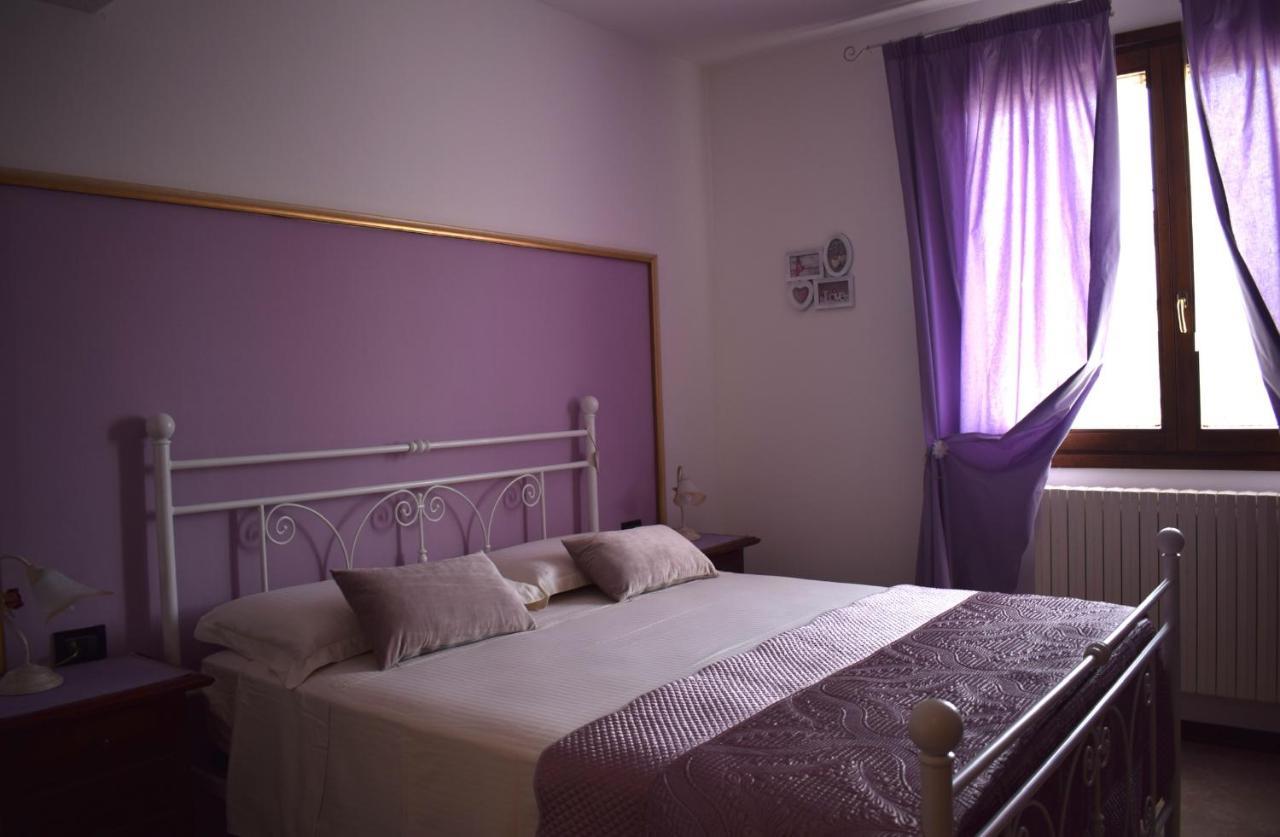 Bed and Breakfast A Casa Di Laura Occhiobello Exterior foto