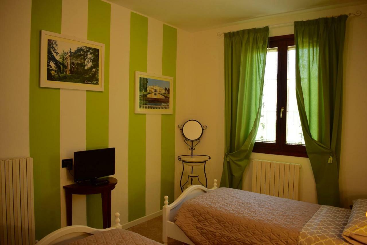 Bed and Breakfast A Casa Di Laura Occhiobello Exterior foto